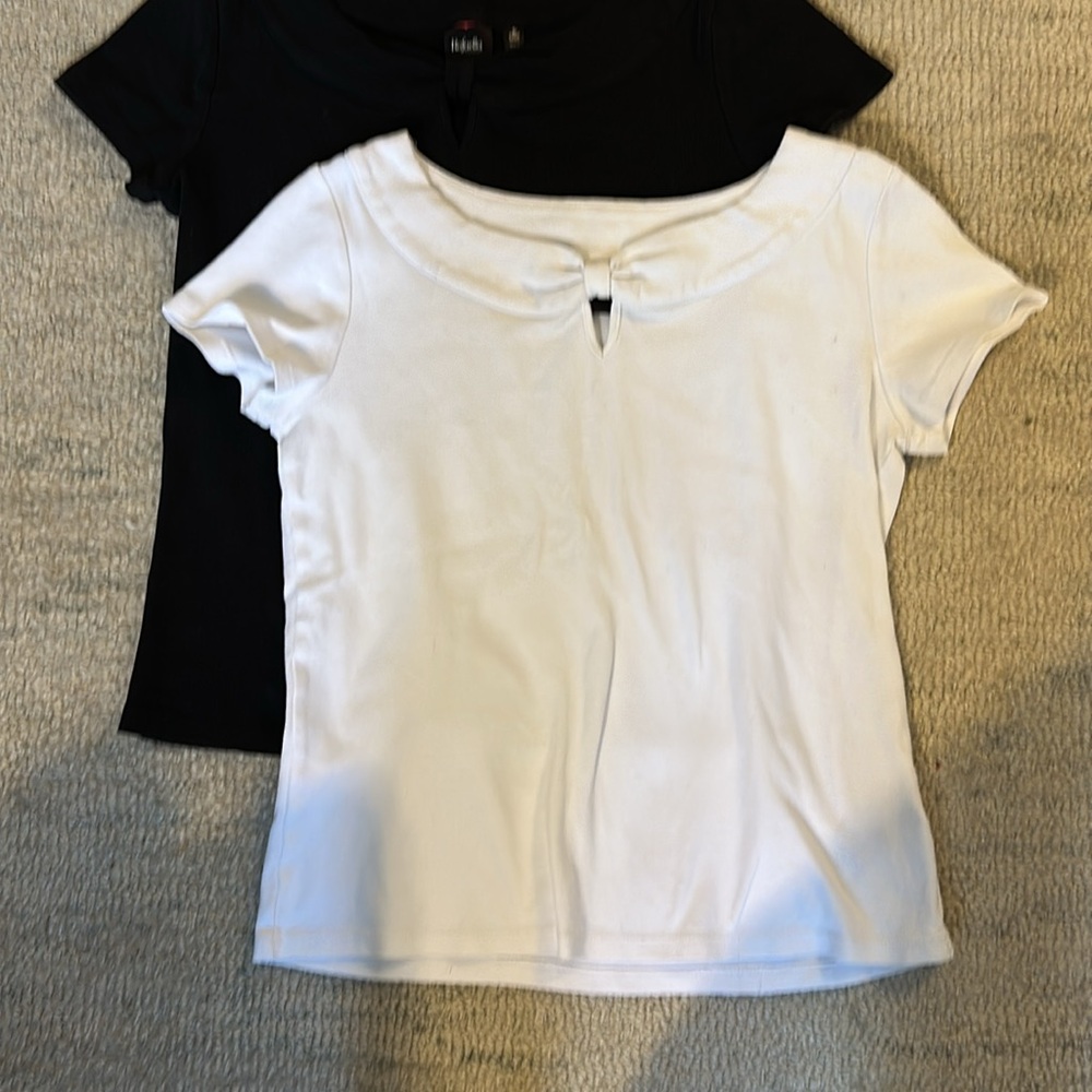 Cute Women's Tops - short sleeve